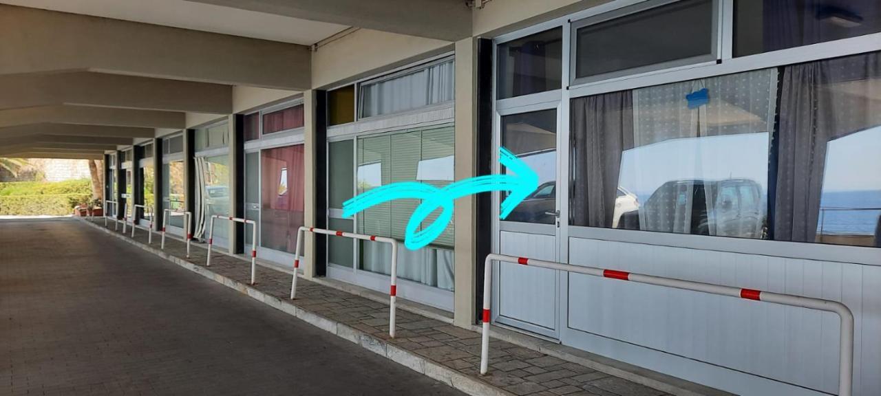 Casaviva - Grazioso Bilocale Sul Mare A Ospedaletti Exterior foto